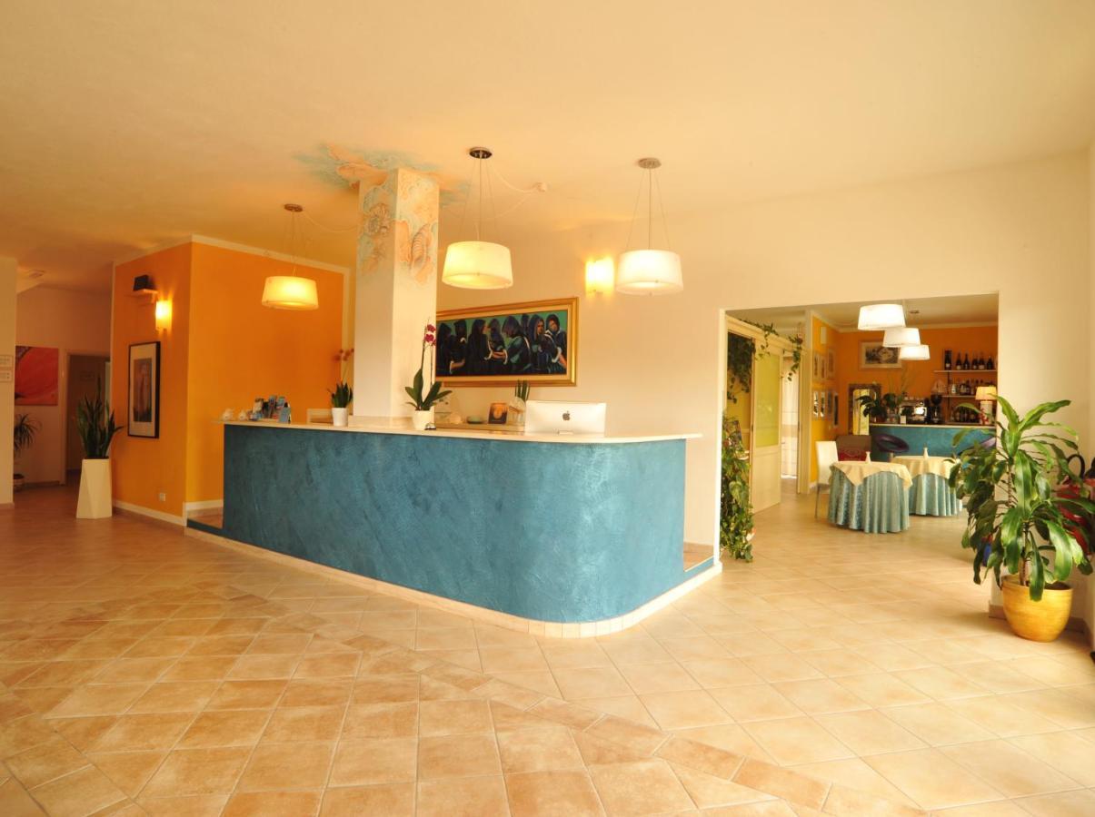 Hotel Stella Marina Сан-Теодоро Экстерьер фото