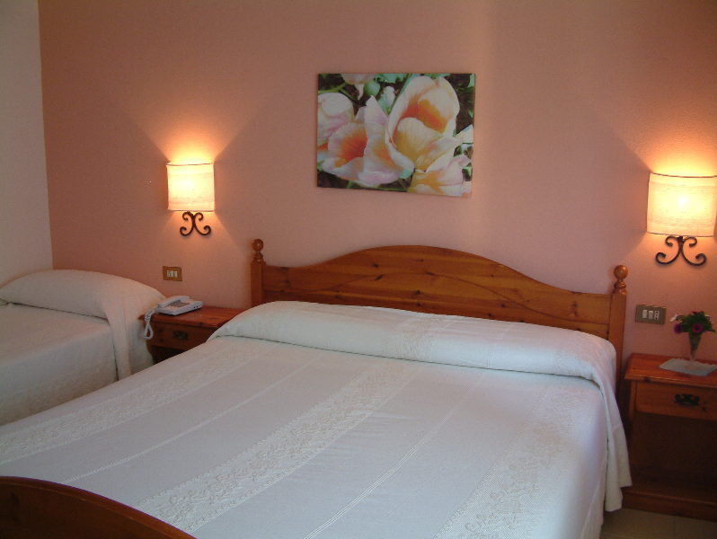 Hotel Stella Marina Сан-Теодоро Экстерьер фото