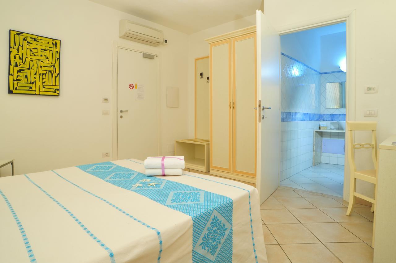 Hotel Stella Marina Сан-Теодоро Экстерьер фото